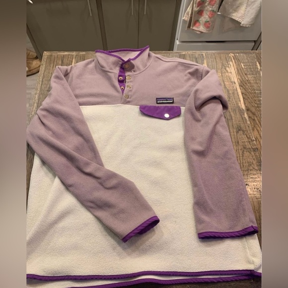 Patagonia Sweaters - WOMANS L/XL Patagonia Quarter Button up Pullover